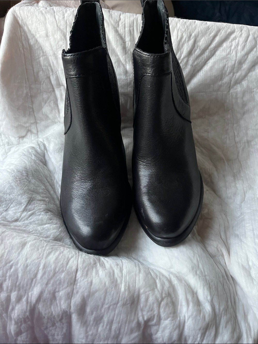 UGG Black Leather Chelsea Ankle Boots